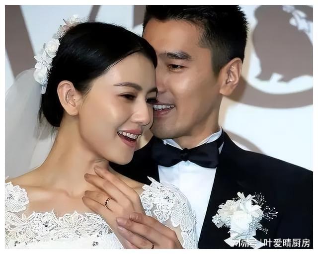 10位明星妻子哪位明星的老婆最漂亮K8凯发登录入口娱乐圈颜值最高的(图34)